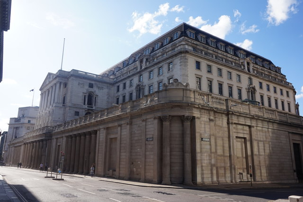 UK Interest Rates: Bank of England Holds Rate at 3.75% as Inflation Warning Intensifies 1 UK Interest Rates: Bank of England Holds Rate at 3.75% as Inflation Warning Intensifies