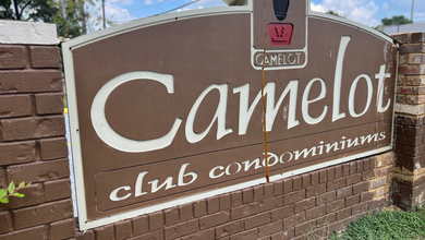 Man Killed in Shooting at Camelot Condos in South Fulton, Georgia; Gunman at Large