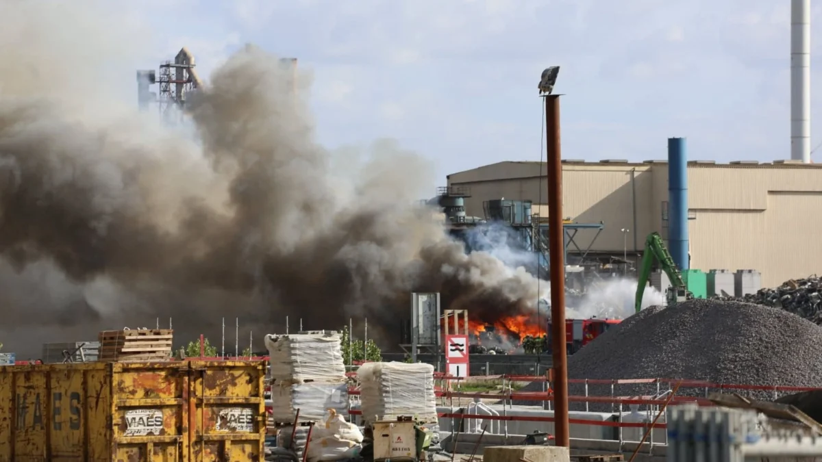 Incendie sur le site d'Obourg de Comet : le feu est éteint