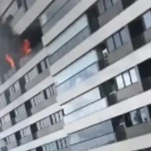 Incêndio em prédio: cinco cômodos de apartamento foram atingidos