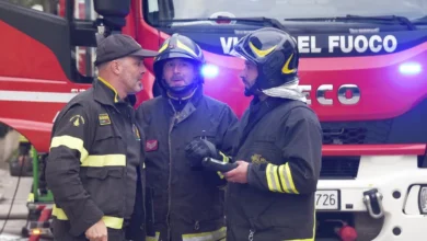 Incendio in un ostello, paura a Milano: dieci persone intossicate