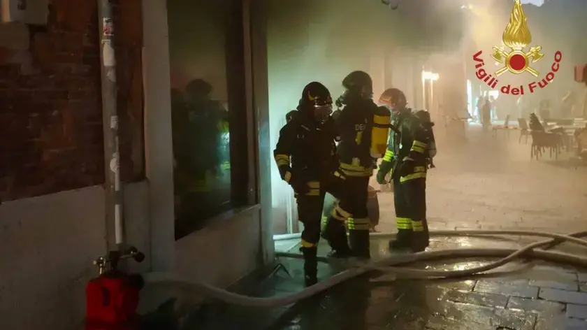 Incendio in un ristorante nel centro di Venezia
