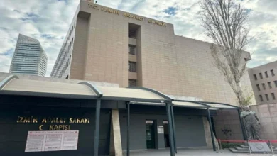 İzmir’de vatandaşlık vaadiyle haksız kazanç sağlayan şüphelilere operasyon: 3 gözaltı
