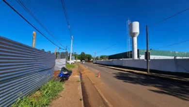 Joven motociclista resulta herida tras choque con retroexcavadora en Arroyo Porã