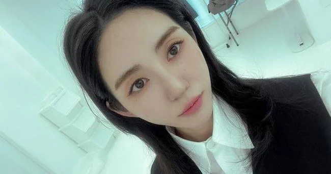 Kwon Mina Targets