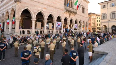 La sfilata degli Alpini a Udine in memoria dei 50 anni del terremoto