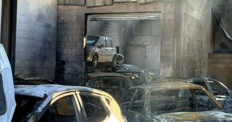 Loire. Un garage automobile de 400 m2 détruit par un incendie à Roche-la-Molière