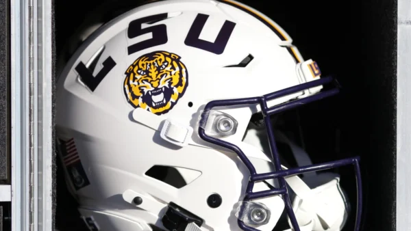 LSU blinks now