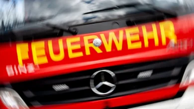 Mecklenburg-Vorpommern: Autohaus steht in Vollbrand - Warnung an Bevölkerung