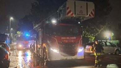 Milano, incendio all’ostello, tutti evacuati, 10 assistiti dalle ambulanze