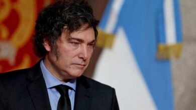 Argentinien droht mit: Argentinien droht mit Sanktionen - Dauerstreit um Falklandinseln