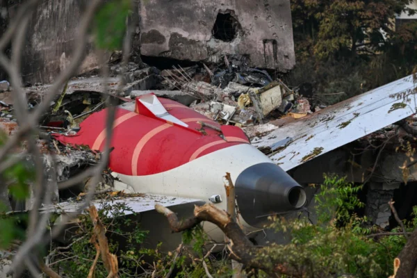 Military aircraft crashes