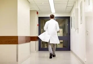 Mort d’un patient à l’hôpital d’Auxerre après une erreur d’administration médicamenteuse