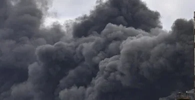 Mosca, droni ucraini colpiscono una raffineria: due morti