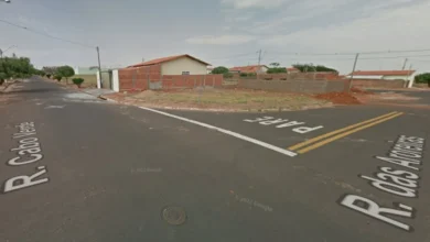 Motociclista morre em colisão com carro dirigido por motorista com sinais de embriaguez e sem