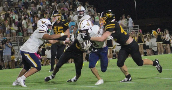 Mustangs stampede over Cherokees 1 Mustangs stampede over