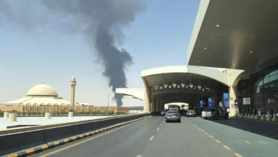 Nach Warnung vor Angriffen auf Saudi-Arabien Explosionen und Rauchsäule am Flughafen Riad 6 Nach Warnung vor Angriffen auf Saudi-Arabien Explosionen und Rauchsäule am Flughafen Riad