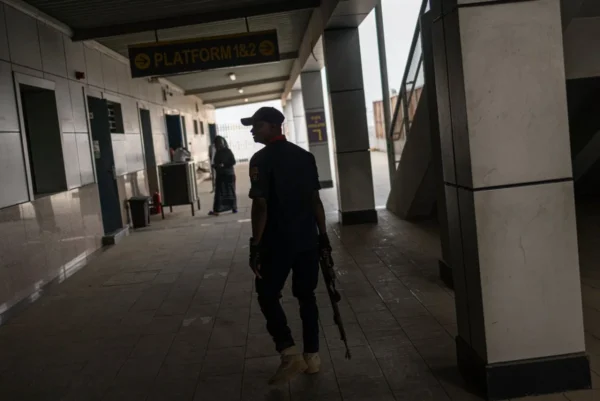 Nigeria: ten minste 37 mensen overleden in een detentiecentrum 1 Nigeria: ten minste 37 mensen overleden in een detentiecentrum