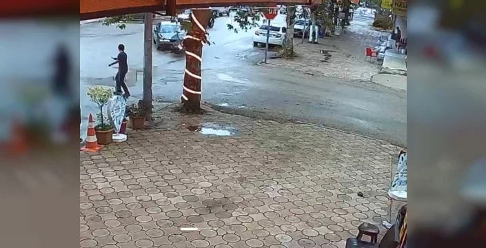 Otomobil ile motosiklet çarpıştı, sürücü ağır yaralandı