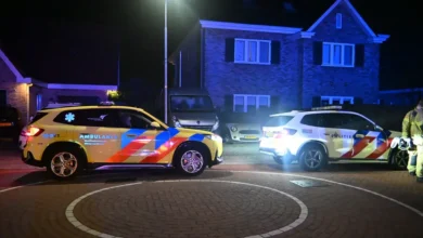 Persoon zwaargewond bij brand in appartementencomplex Broek op Langedijk [FOTO'S & VIDEO]