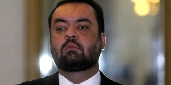 PF afirma que Castro recebeu adega, mansão e caviar para ajudar Refit 1 PF afirma que Castro recebeu adega, mansão e caviar para ajudar Refit