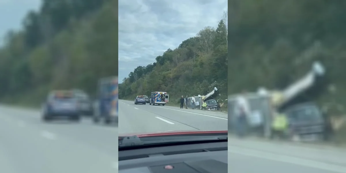 Pickup truck camper