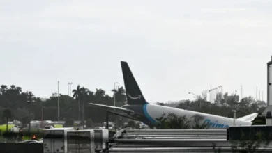 Pilotos de avião de carga da Amazon recebem alta após acidente em Miami