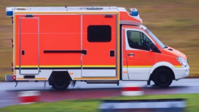 Polizei-News Lehrte, 25.09.26: Großbrand in Sievershausen - Feuerwehr verhindert Übergreifen auf Garagen und Wohnhaus
