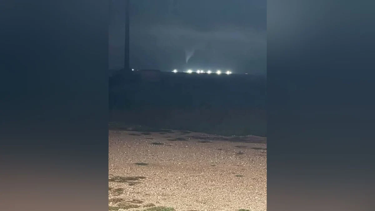 Possible tornado southern