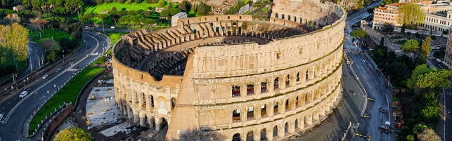 Precipita da 10 metri mentre lavora nel Colosseo, operaio 22enne muore sul colpo 1 Precipita da 10 metri mentre lavora nel Colosseo, operaio 22enne muore sul colpo