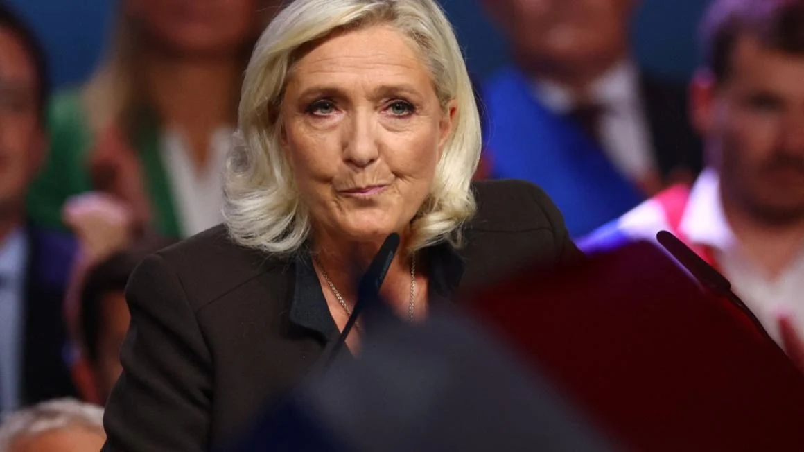 Présidentielle 2027 : Marine Le Pen en déplacement dans l'Aude pour échanger avec les sinistrés, trois semaines après une terrible tornade 1 Présidentielle 2027 : Marine Le Pen en déplacement dans l'Aude pour échanger avec les sinistrés, trois semaines après une terrible tornade