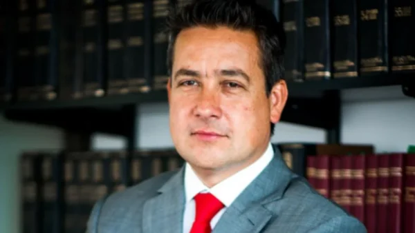 Quién es Vinko Fodich, el exfiscal detenido en medio de investigación de secuestros extorsivos y lavado de activos