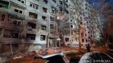 Rosyjska bomba uderzyła w blok w Charkowie. Kilkadziesiąt osób rannych, w tym dzieci