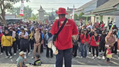Sirine Tsunami Meraung, Ratusan Warga Kepanjen Jember Berlarian Selamatkan Diri