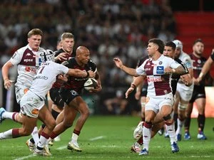 Stade Toulousain - UBB : "C'est un champ", "pas digne d'un match de haut de tableau..." Pourquoi la pelouse d'Ernest-Wallon est-elle en si mauvais état ?