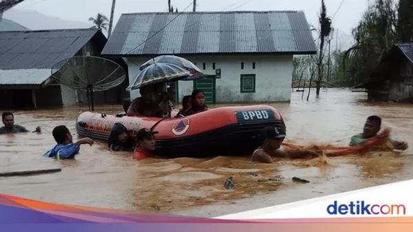 Tapteng Dilanda Banjir, 7 Kecamatan Terdampak 1 Tapteng Dilanda Banjir, 7 Kecamatan Terdampak