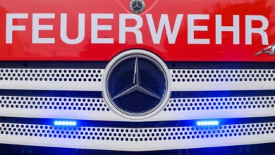 Technischer Defekt: Brand auf Dach einer Produktionshalle