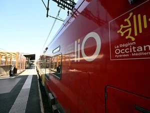 TÉMOIGNAGE : "Attendre six heures pour arriver chez soi c'est pas normal" : ces passagers se sont retrouvés bloqués des heures entre Narbonne et Toulouse à cause de l'accident survenu à Belberaud