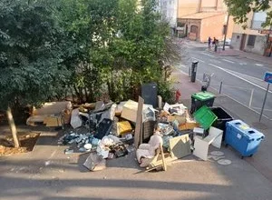 TÉMOIGNAGE. "Ils hurlent, se battent, défèquent, urinent ou vomissent devant les bâtiments"