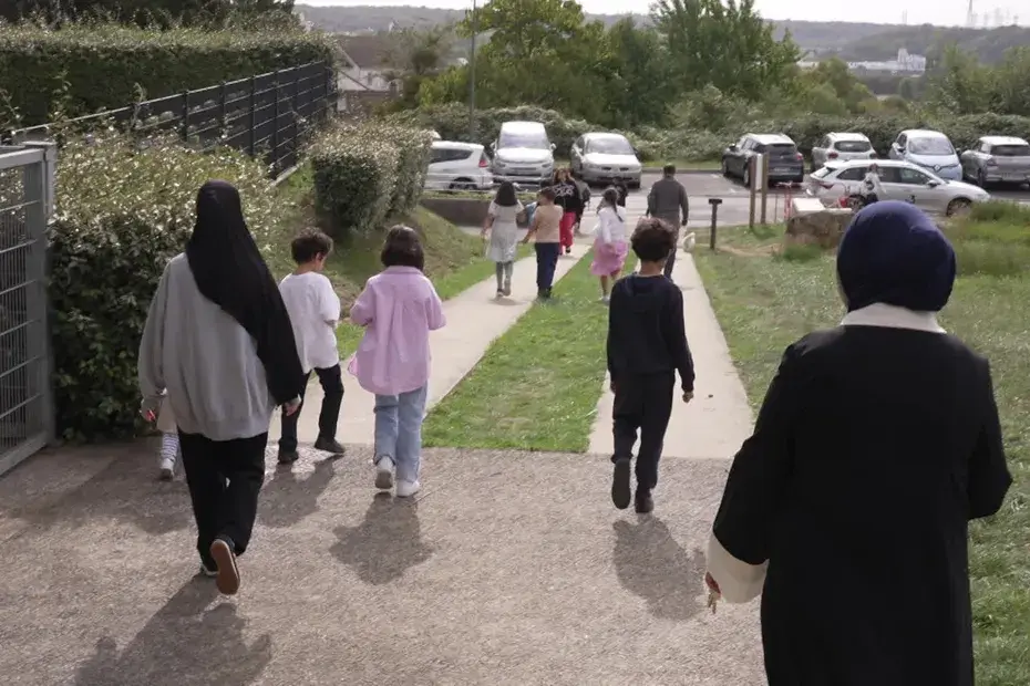 TÉMOIGNAGES. "J'étais vraiment inquiète" : après une fusillade devant une école primaire à Montataire, les parents d'élèves racontent