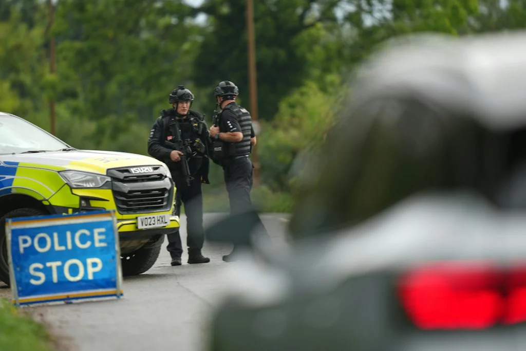 Terrorismo: piano di attacco alla base di Fairford, Scotland Yard ferma 5 sospetti