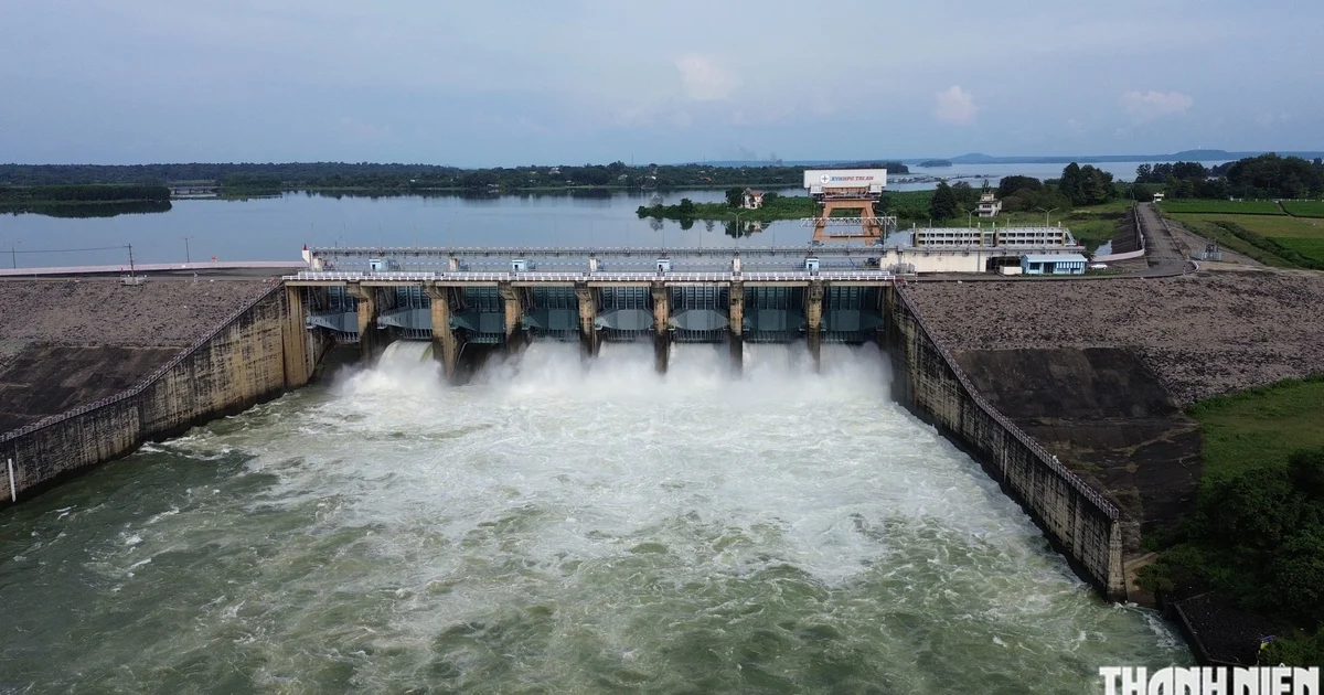 Thủy điện Trị An tăng xả lũ, tổng lưu lượng nước xuống hạ du lên 1.386 m³/giây