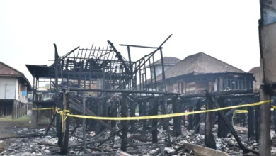 Tinjau Korban Kebakaran Tanjung Raden
