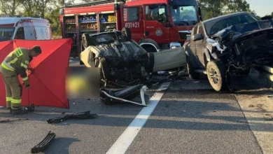 Tragiczny wypadek na obwodnicy. Ford zjechał na przeciwległy pas. W środku 5-letnie dziecko