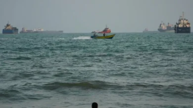 US military hits 3 Iranian oil tankers after saying Navy ships were targeted with missiles 1 US military hits