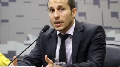 "Verdade prevalecerá", diz número 2 da PF após afastamento de Andrei
