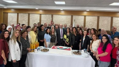 موظفو الجامعة اللبنانية يحتفلون بتعيين بسام بدران رئيساً 4 موظفو الجامعة اللبنانية يحتفلون بتعيين بسام بدران رئيساً