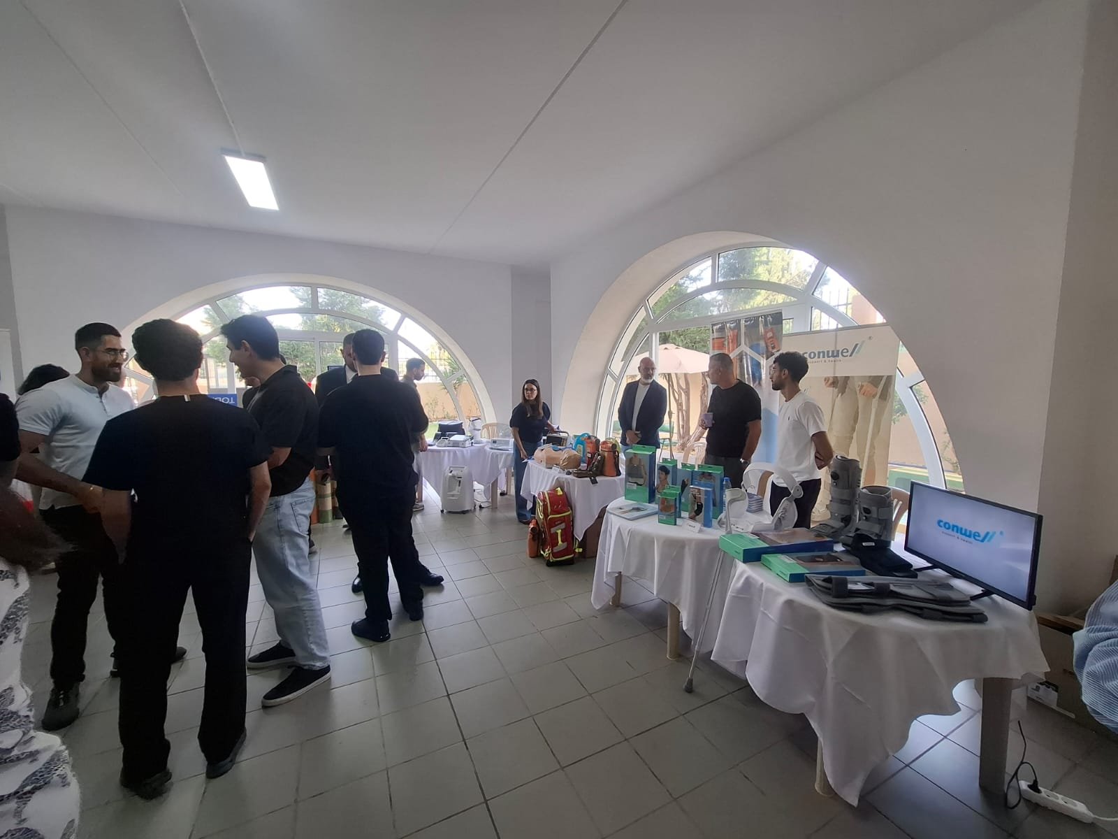 بالصور: جامعة العائلة المقدسة في البترون تبحث مستقبل العلاج الفيزيائي