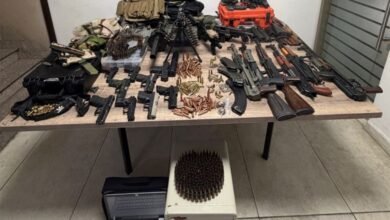 الجيش يضبط كمية كبيرة من الأسلحة الحربية في منطقة بشامون - عاليه ويوقف مطلوبين