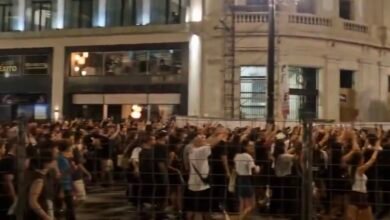 Video: Spanish police clear migrant camp from Ceuta beach ahead of royal visit